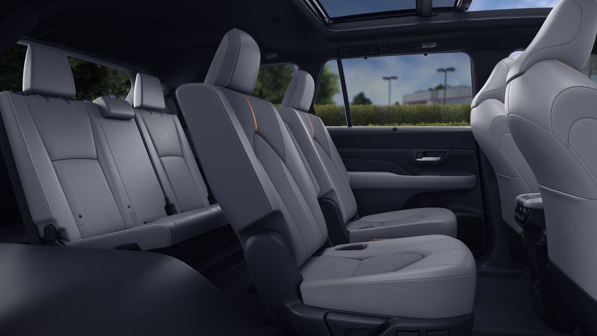 New 2026 Toyota Grand Highlander AWD Hybrid image 21