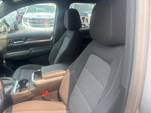 Used 2025 GMC Terrain Elevation AWD/4WD image 16