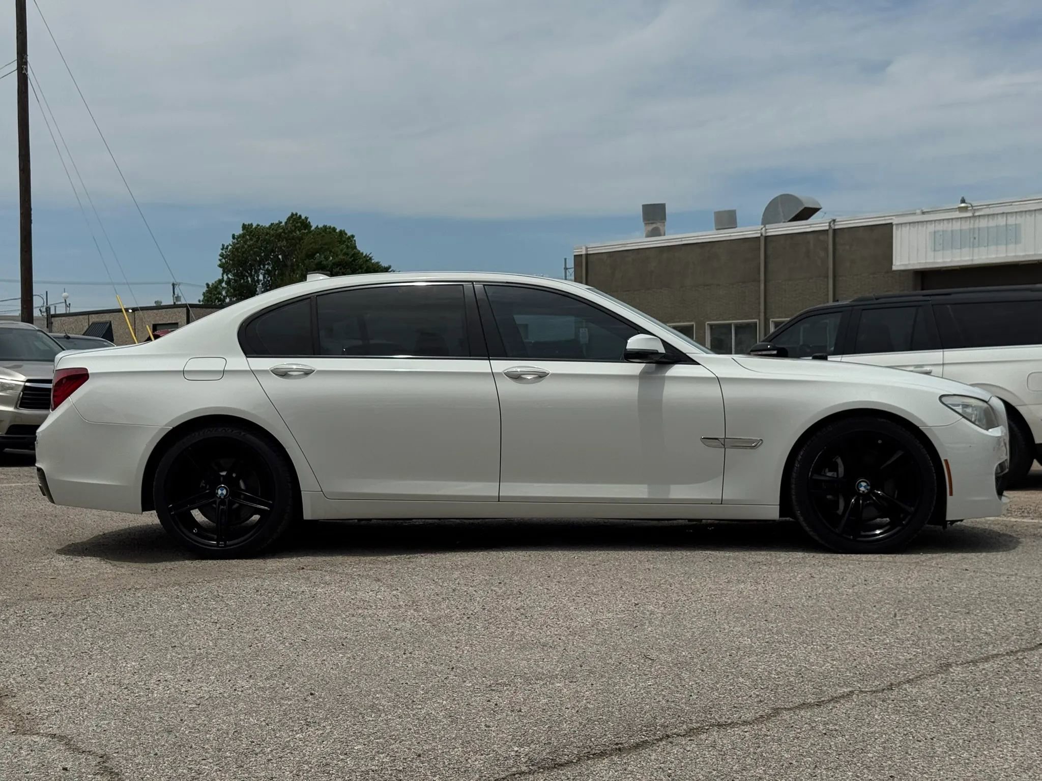 Used 2013 BMW 740Li RWD image 8