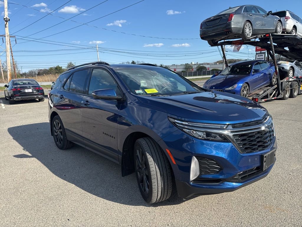 Used 2023 Chevrolet Equinox RS w/ RS Leather Package AWD/4WD image 6