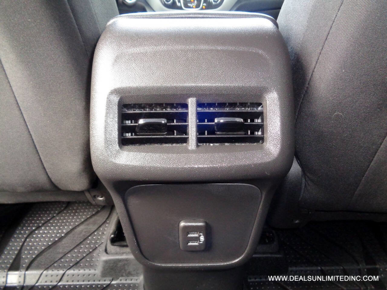 Used 2023 Chevrolet Equinox LT w/ LPO, Floor Liner Package image 17