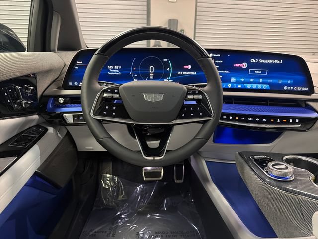 Certified 2027 Cadillac Optiq Sport RWD image 13
