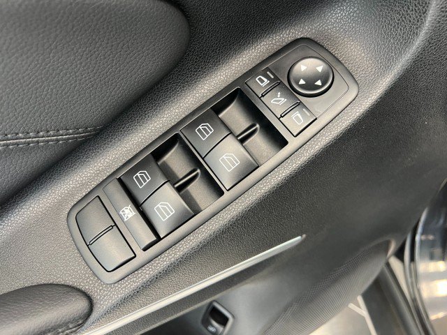Used 2011 Mercedes-Benz ML 350 4MATIC image 27