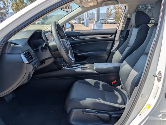 Used 2018 Honda Accord LX image 10
