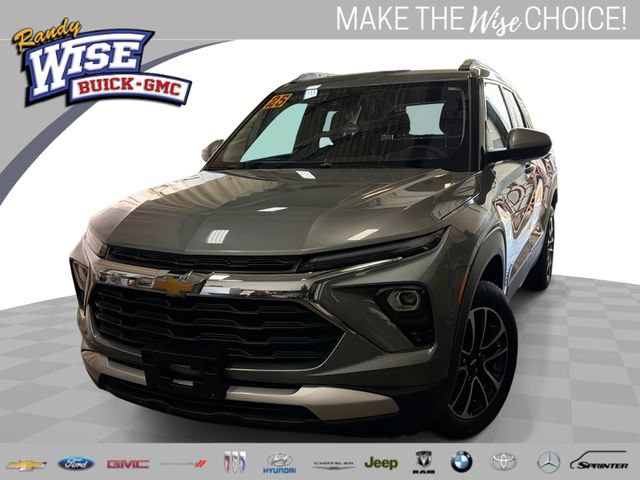 Certified 2025 Chevrolet TrailBlazer LT AWD/4WD image 1
