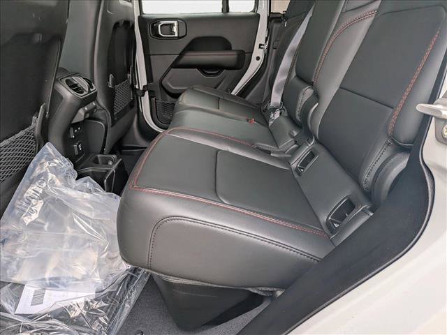 New 2025 Jeep Gladiator Rubicon w/ Convenience Group image 19