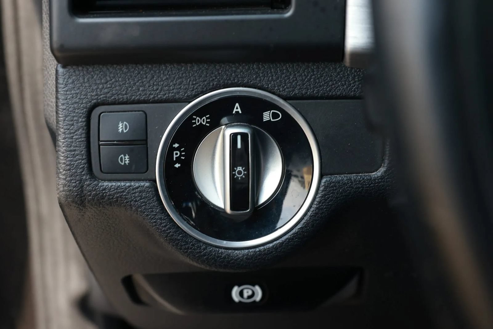 Used 2011 Mercedes-Benz GLK 350 2WD image 46