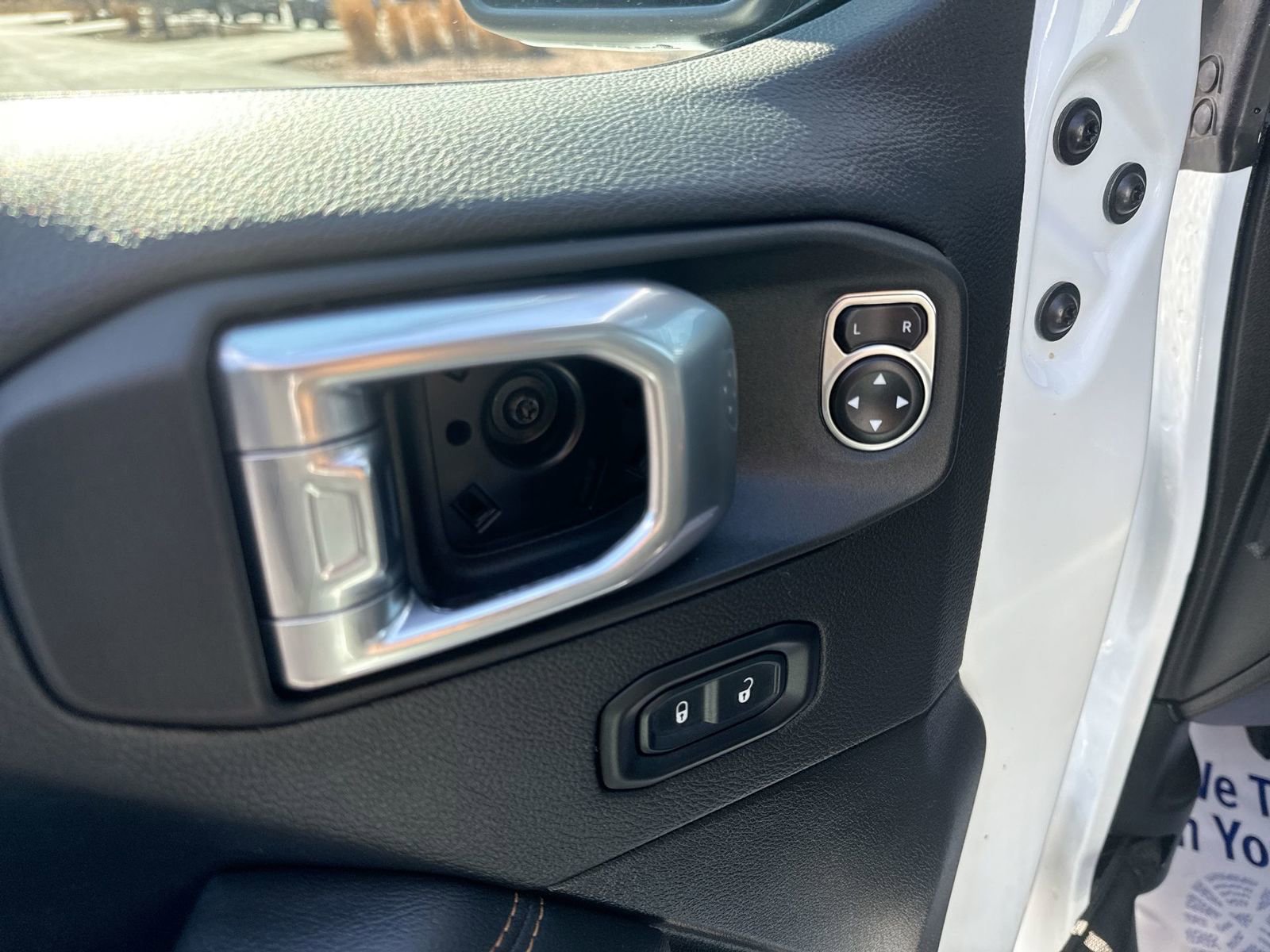 Used 2022 Jeep Wrangler Unlimited Sahara image 15