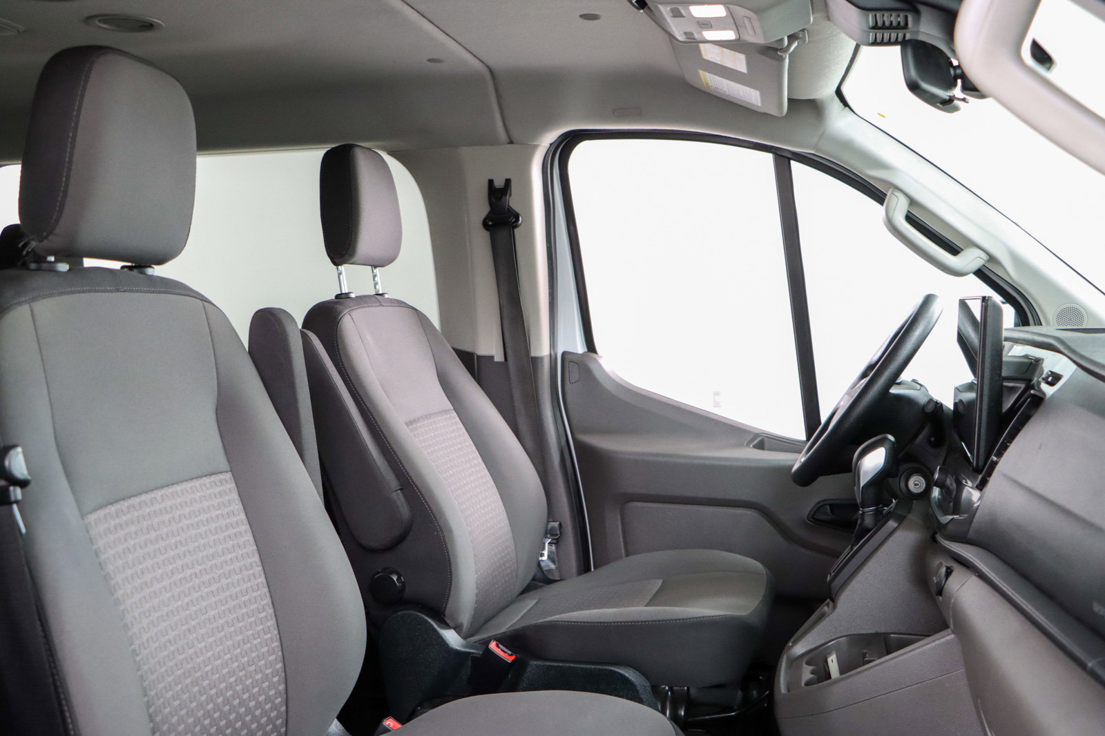 Used 2023 Ford Transit 350 XLT image 26