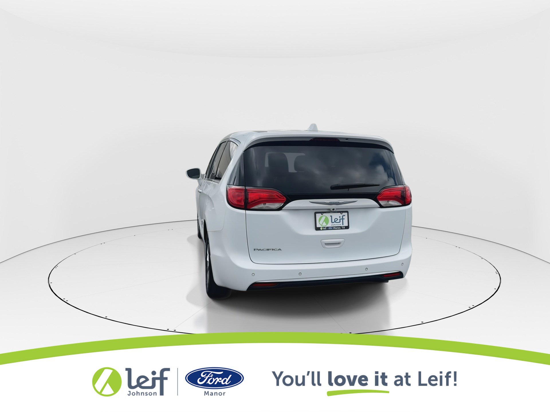 Used 2018 Chrysler Pacifica Touring Plus image 7