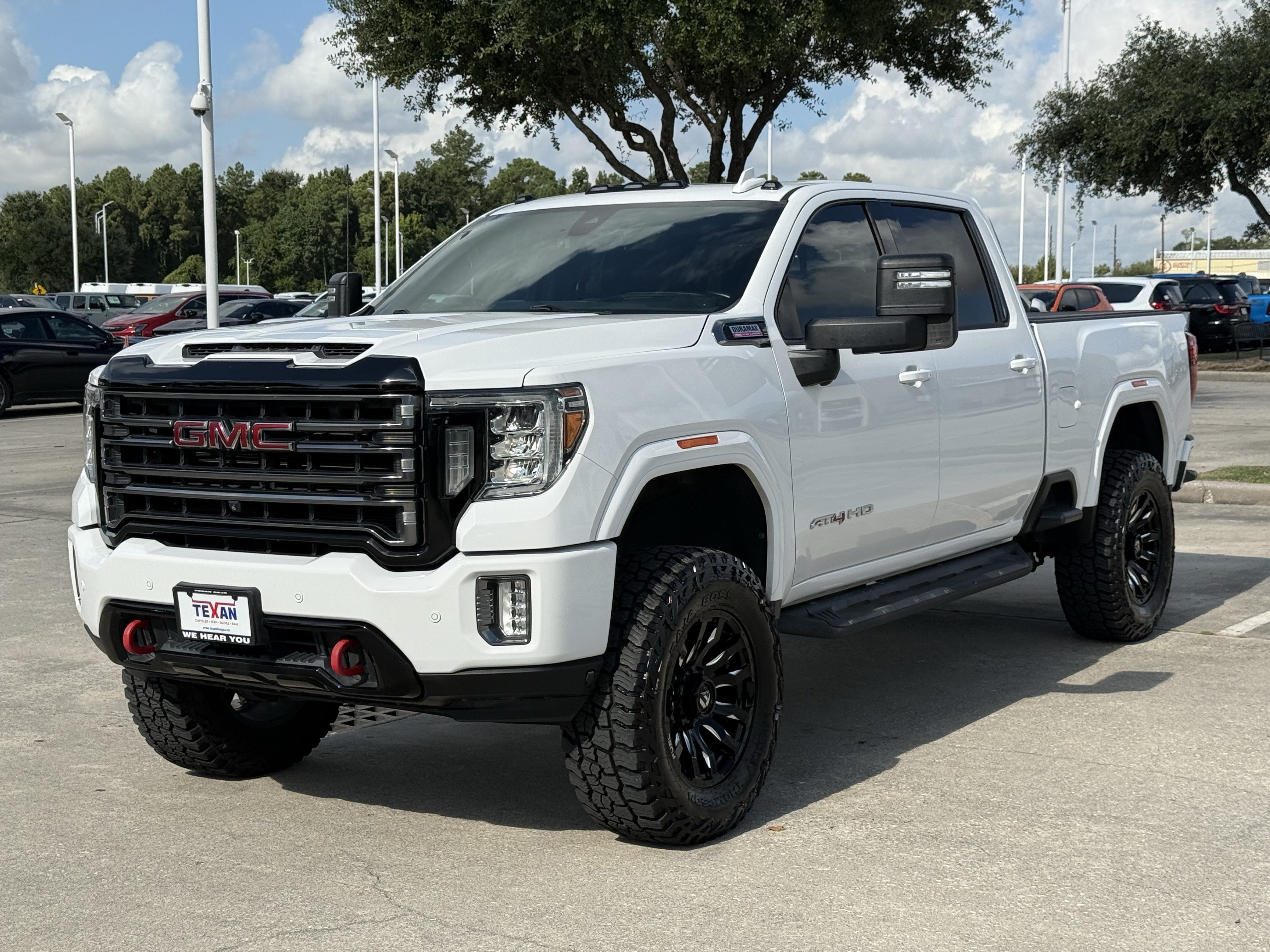 Used 2020 GMC Sierra 2500 AT4 w/ Technology Package AWD/4WD image 9