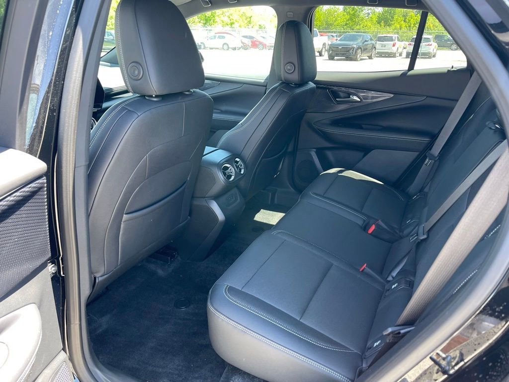 Used 2024 Chevrolet Blazer EV LT AWD/4WD image 15