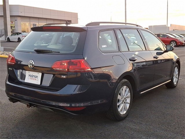 Used 2016 Volkswagen Golf S image 7