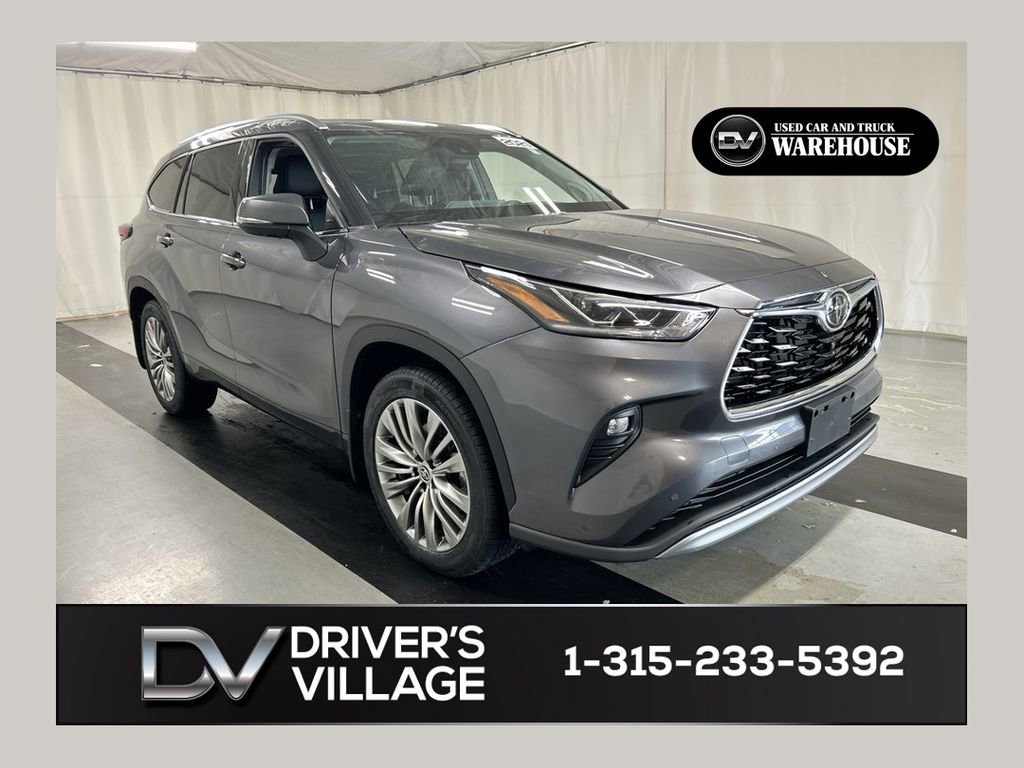Used 2021 Toyota Highlander Platinum AWD/4WD image 1
