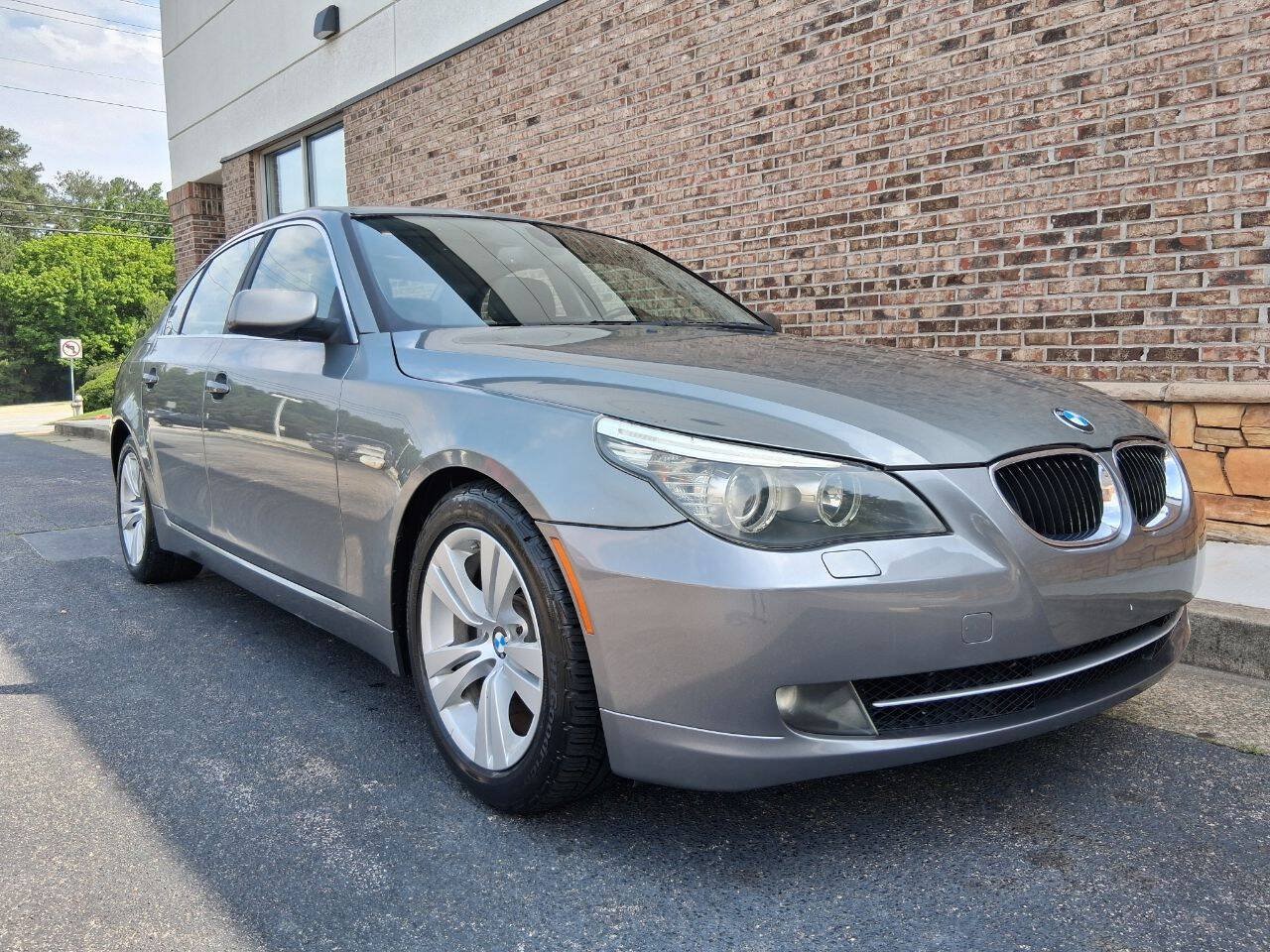 Used 2010 BMW 528i Sedan RWD image 7
