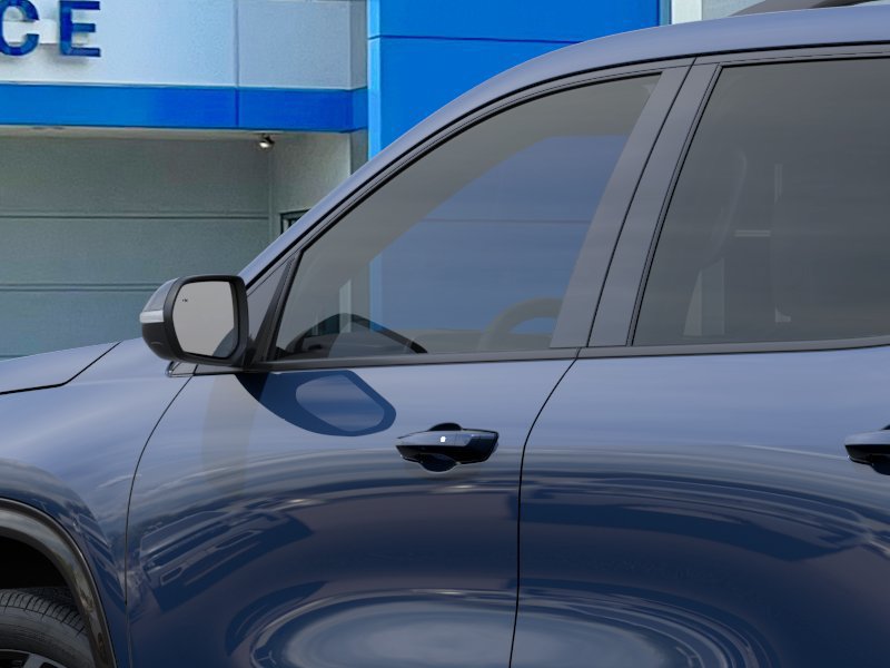 New 2027 Chevrolet Traverse RS w/ LPO, Floor Liner Package FWD image 12