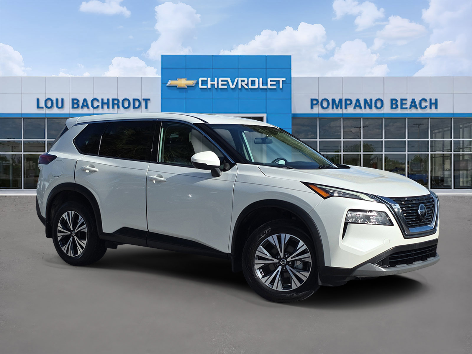 Used 2021 Nissan Rogue SV image 1