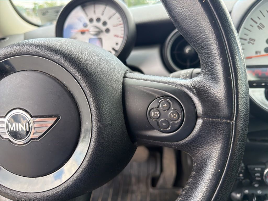 Used 2011 MINI Cooper Hardtop FWD image 22