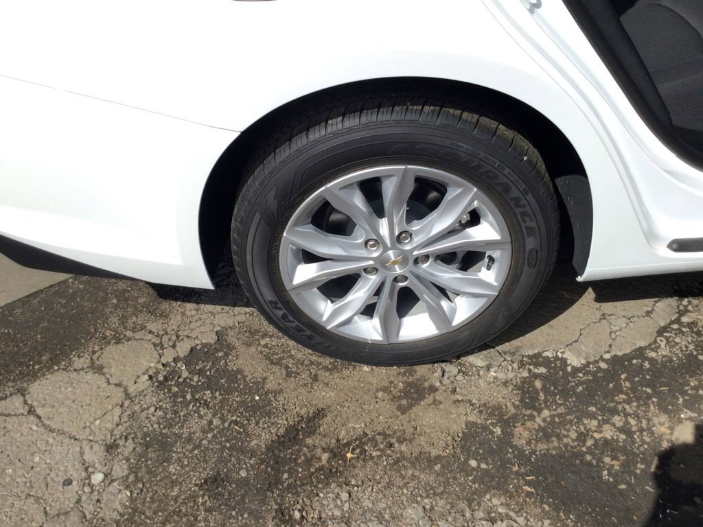 New 2024 Chevrolet Malibu LT FWD image 29