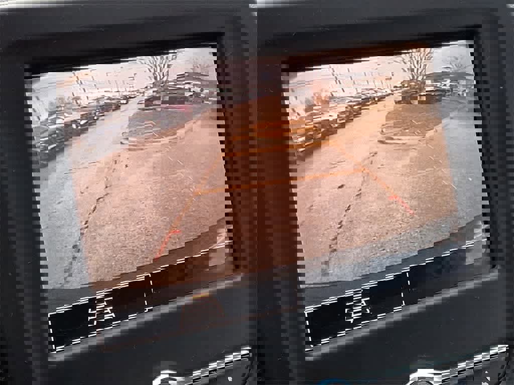 Used 2022 Chevrolet Equinox LT image 17