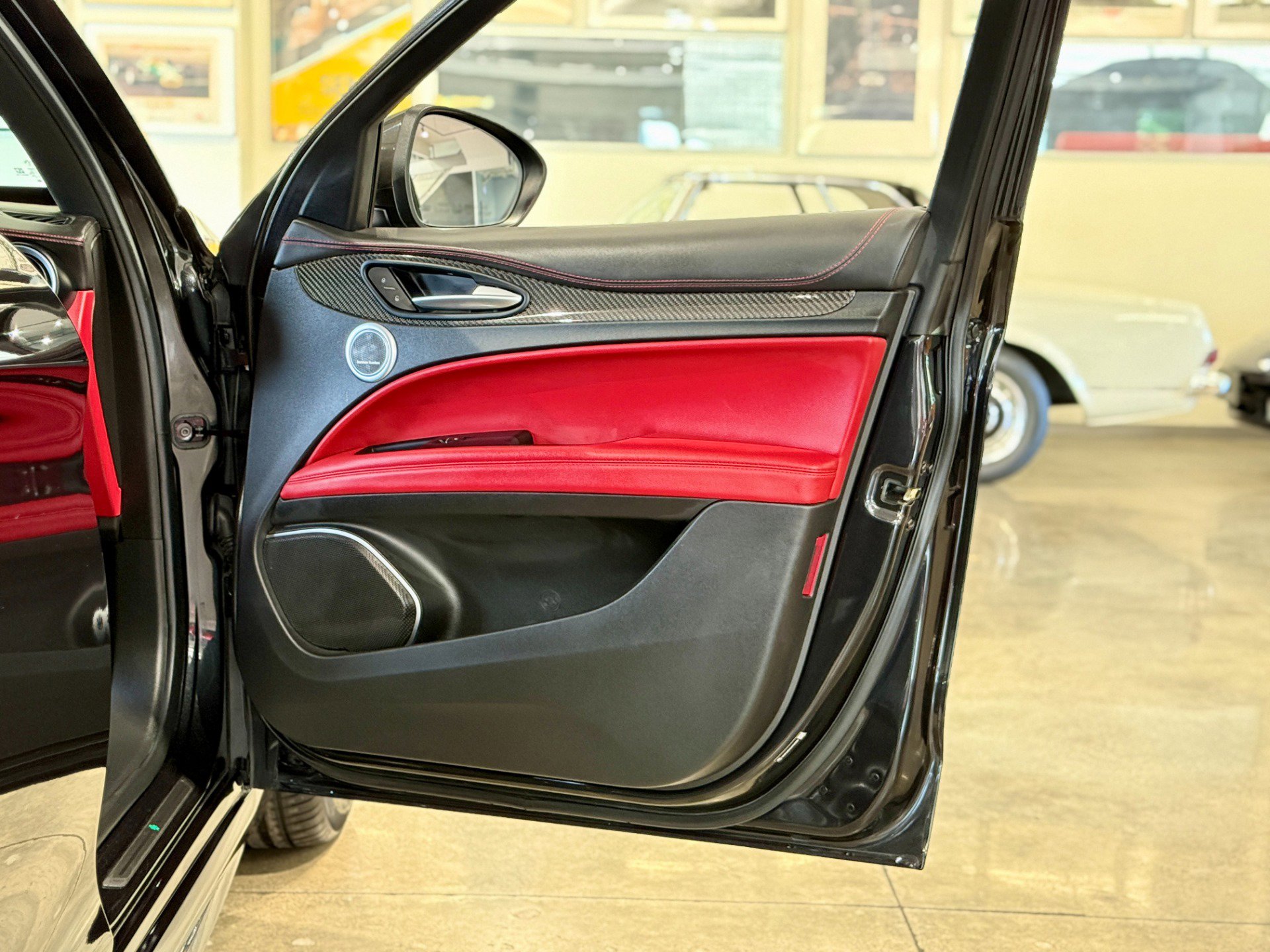 Used 2018 Alfa Romeo Stelvio Quadrifoglio w/ Driver Assist Dynamic Package AWD/4WD image 62