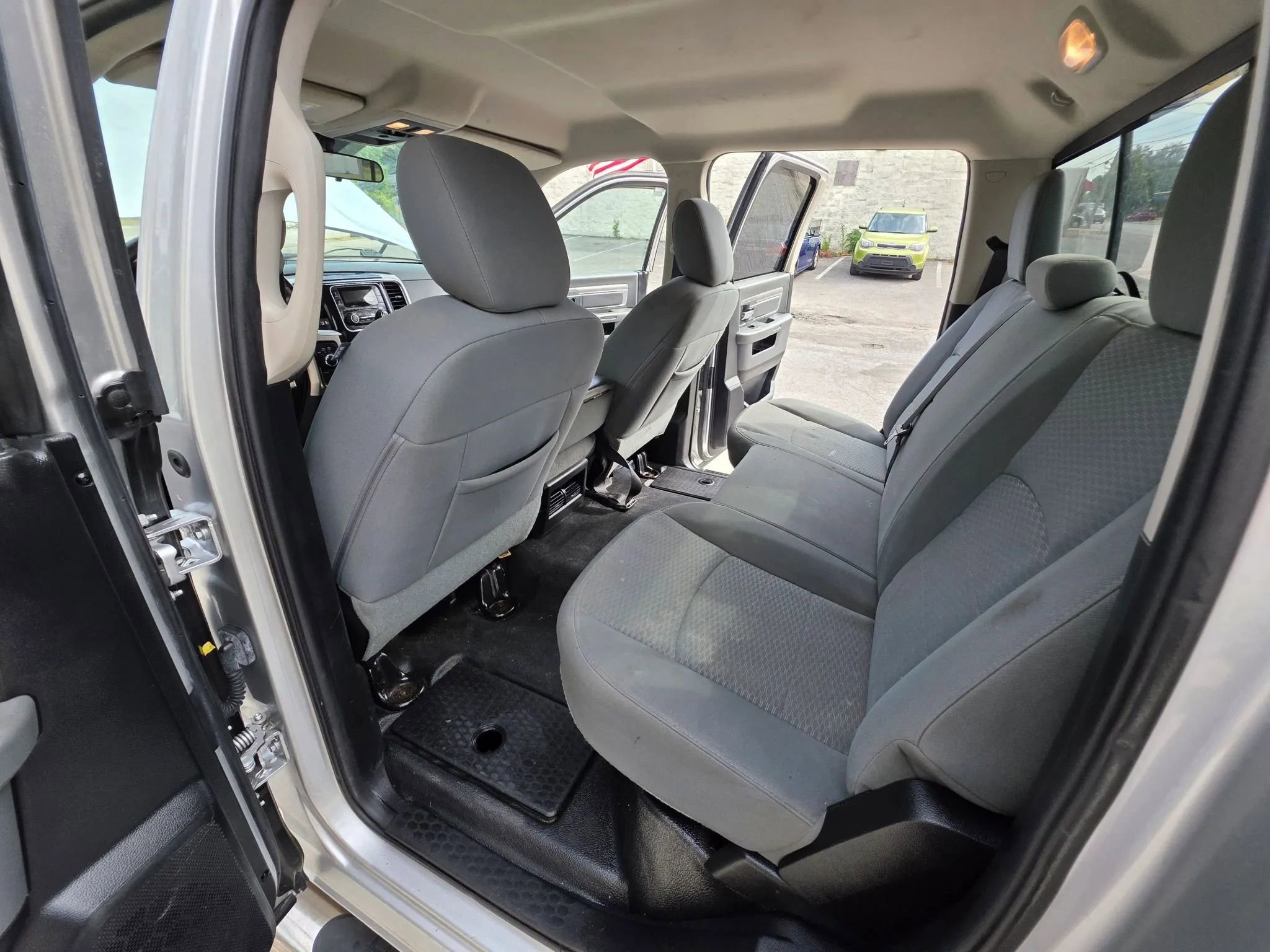 Used 2013 RAM 2500 Outdoorsman image 19