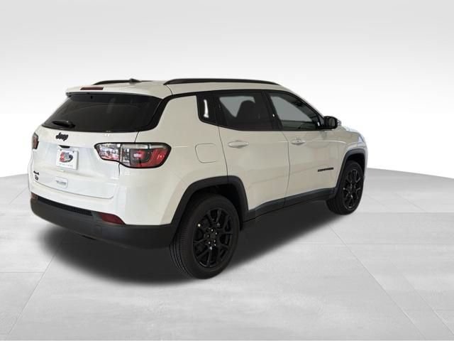New 2026 Jeep Compass Latitude AWD/4WD image 5