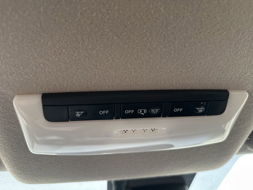 Used 2024 Nissan Versa S w/ Trunk Package image 19