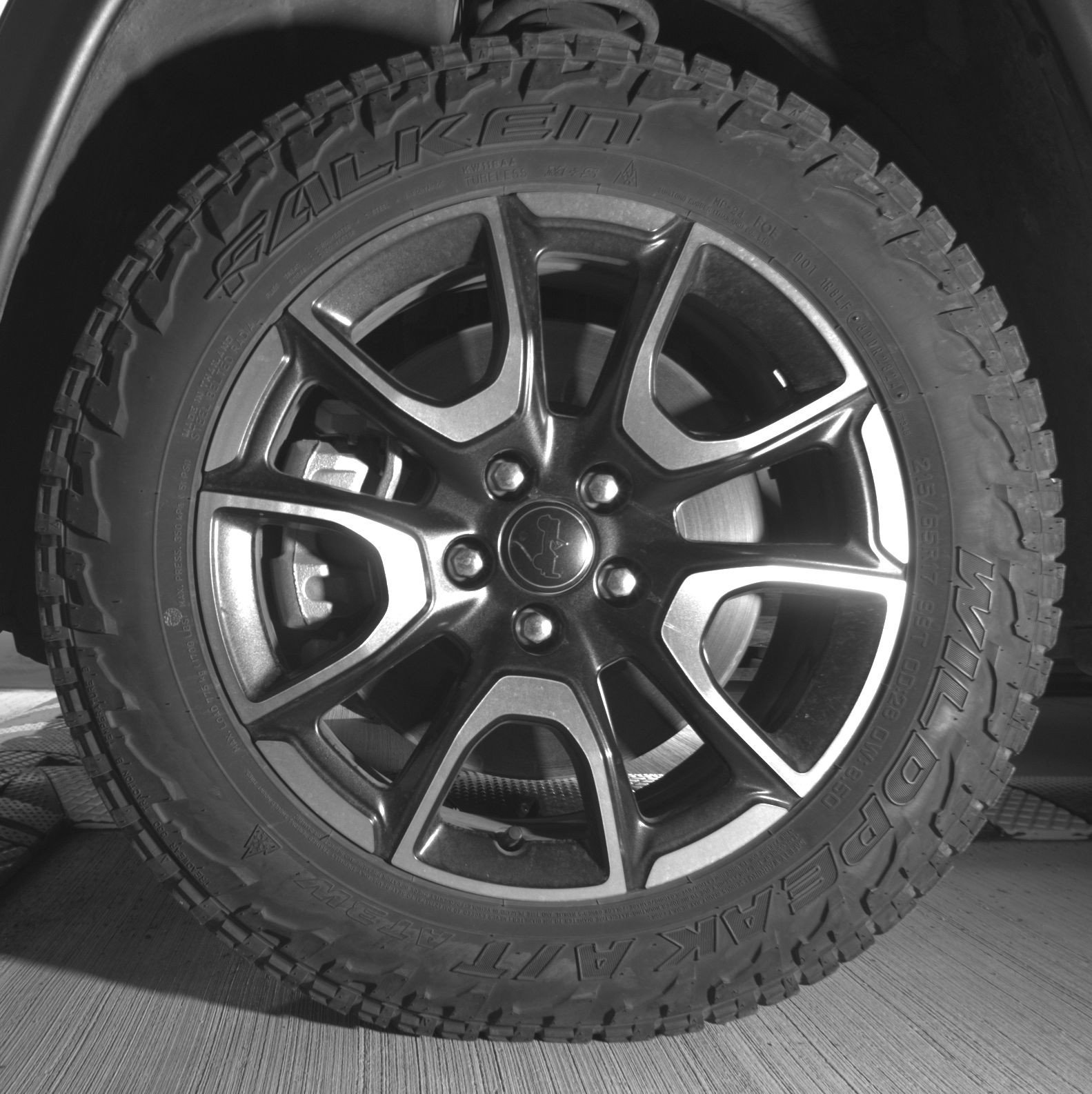 Used 2025 Jeep Compass Trailhawk image 12