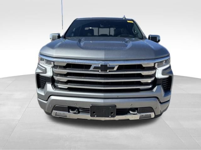 Used 2024 Chevrolet Silverado 1500 High Country w/ Technology Package image 8
