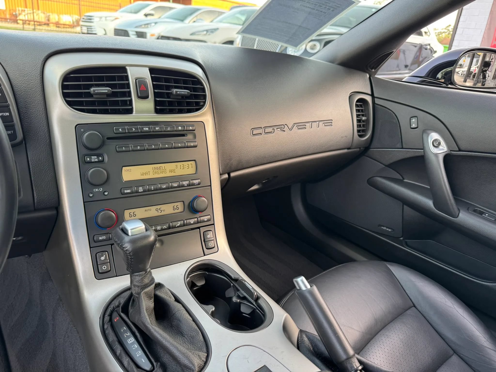 Used 2005 Chevrolet Corvette Coupe w/ Preferred Equipment Group RWD image 34