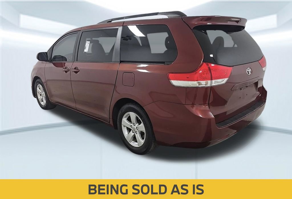 Used 2014 Toyota Sienna LE FWD image 4