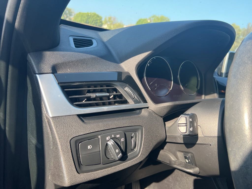 Used 2019 BMW X1 xDrive28i image 12