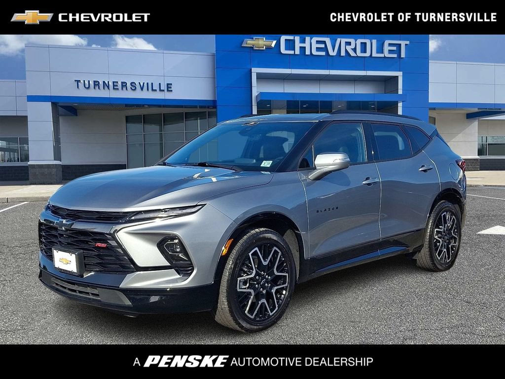 Used 2025 Chevrolet Blazer RS w/ Driver Confidence II Package AWD/4WD image 1