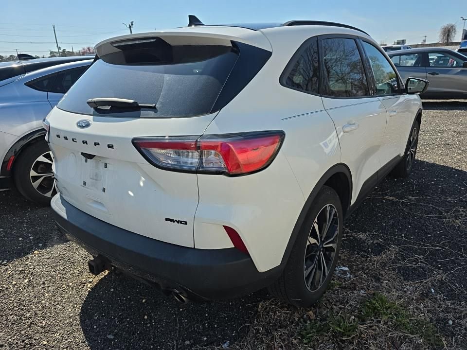 Used 2022 Ford Escape SEL w/ SEL Stealth AWD Package image 5