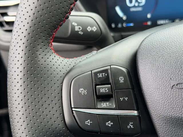 Used 2023 Ford Escape ST-Line Elite AWD/4WD image 23