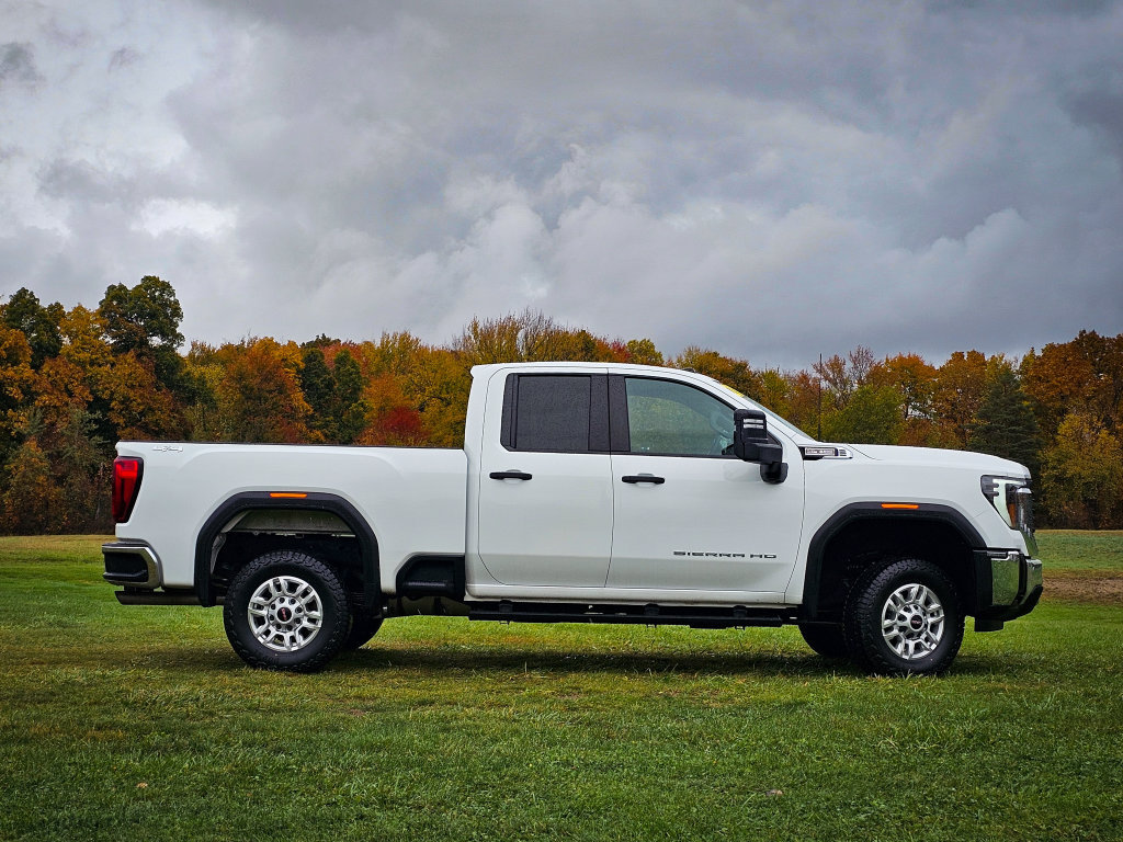 Used 2024 GMC Sierra 2500 Pro w/ Convenience Package AWD/4WD image 3