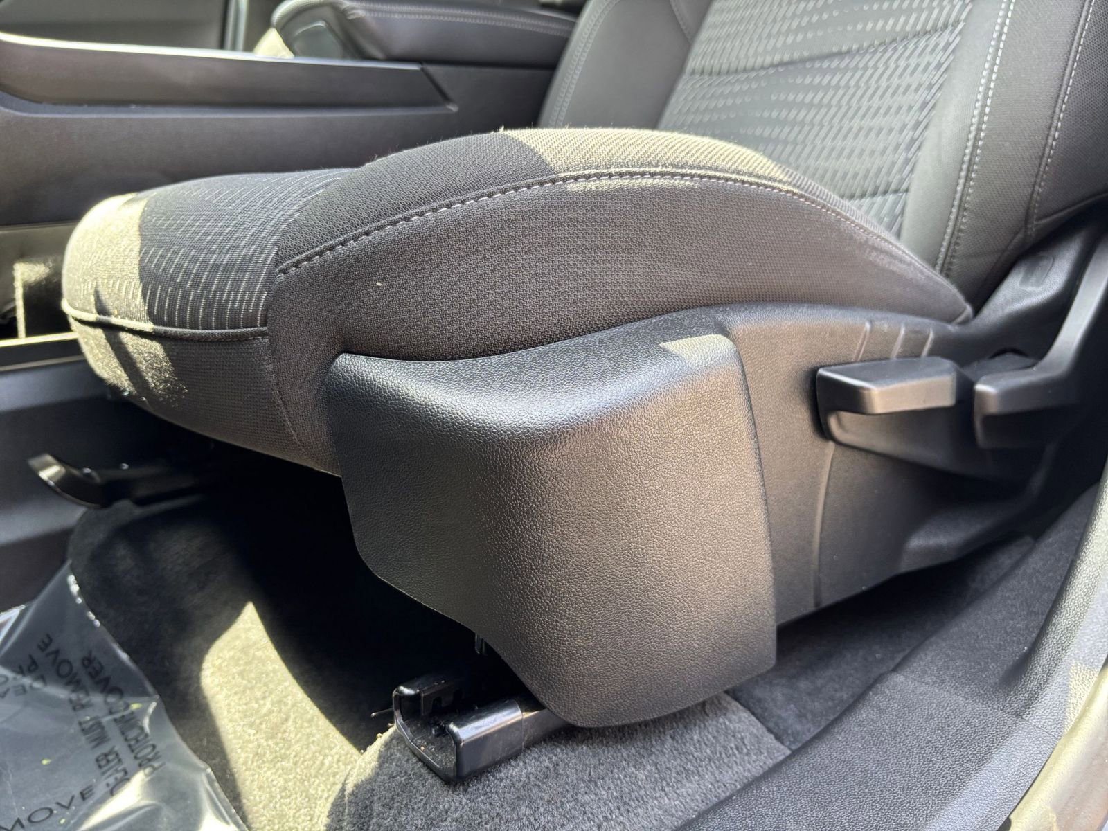 Used 2025 Chevrolet Equinox LT FWD image 21