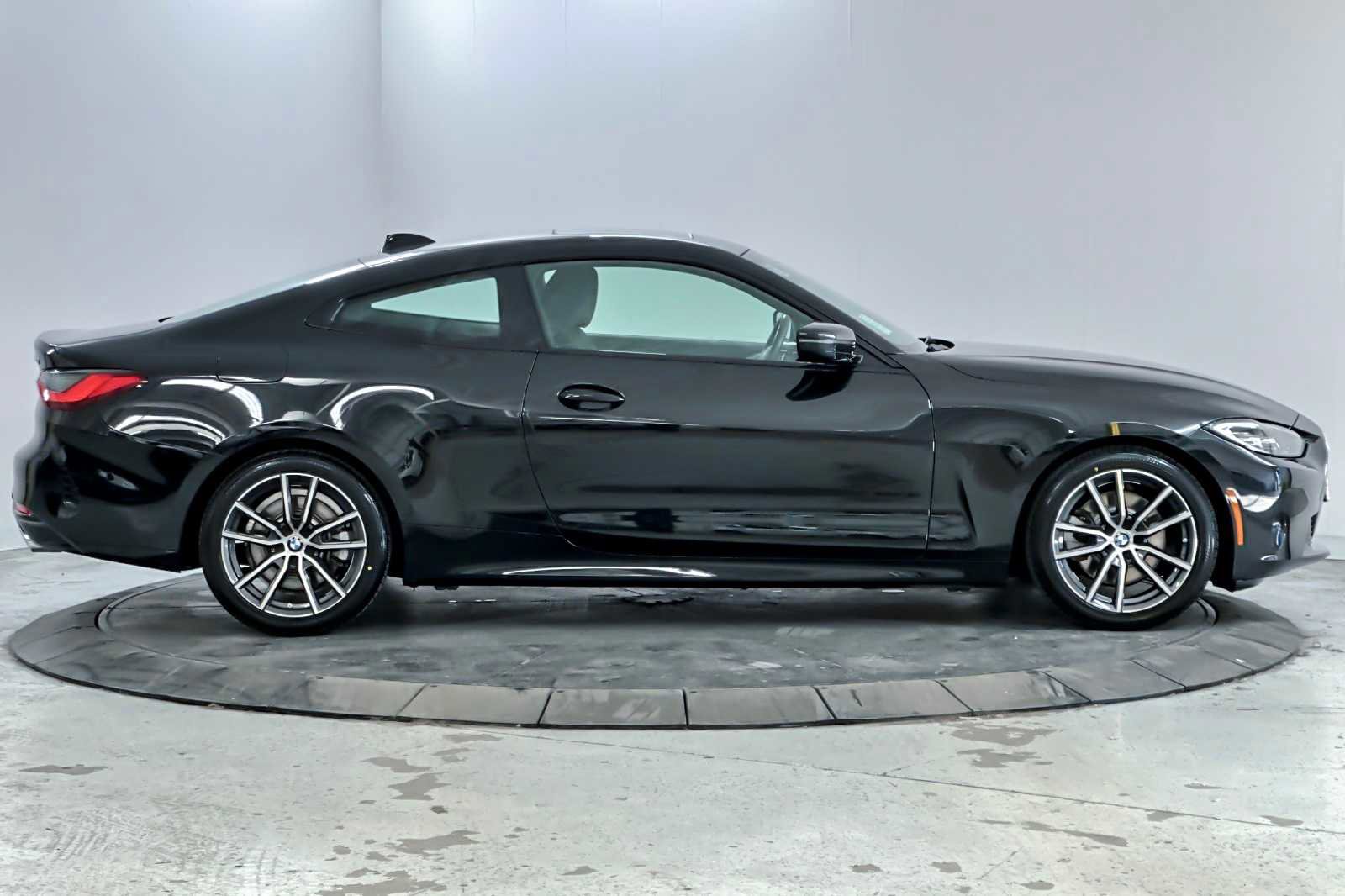 Used 2023 BMW 430i Coupe w/ Convenience Package image 8