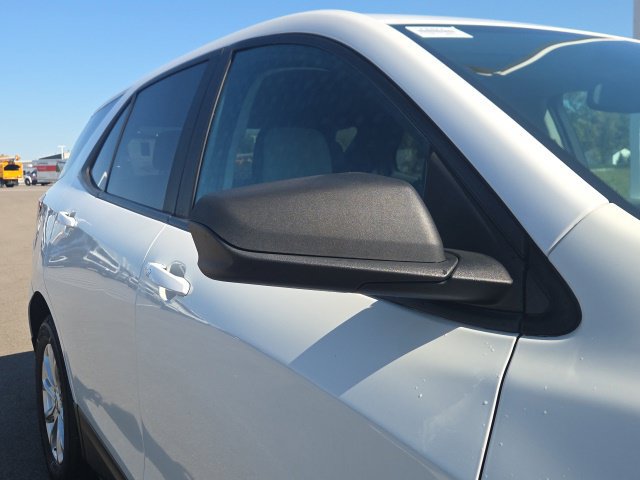 Used 2021 Chevrolet Equinox LS w/ LS Convenience Package FWD image 5