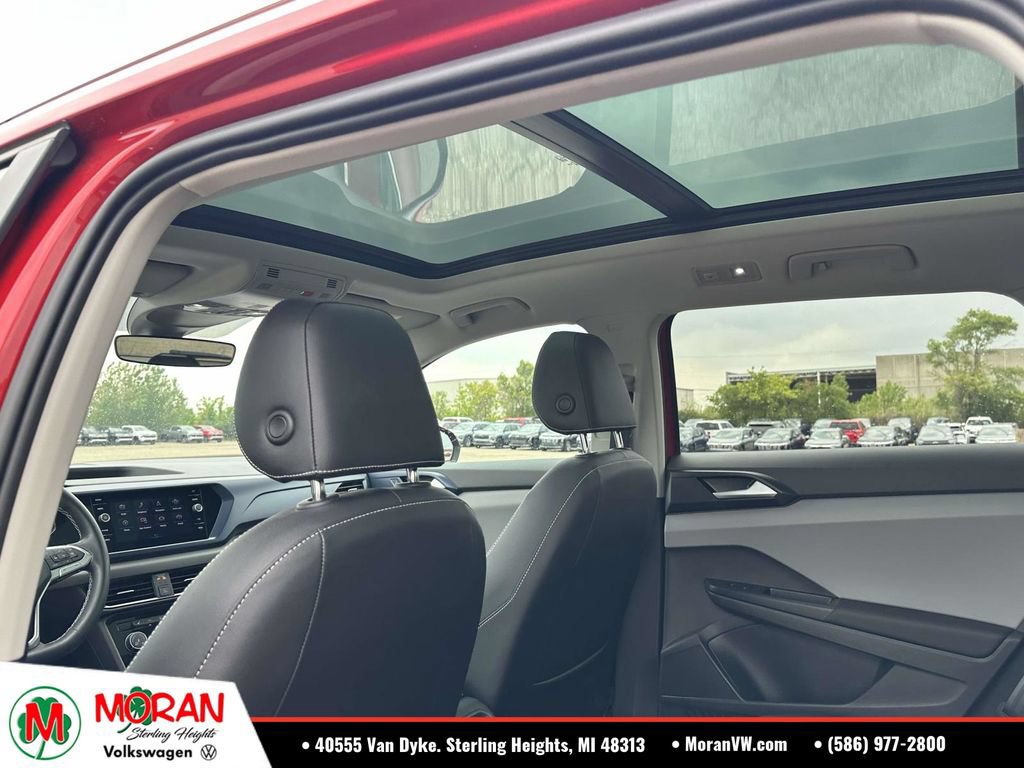 Certified 2023 Volkswagen Taos SE w/ Panoramic Sunroof Package AWD/4WD image 17