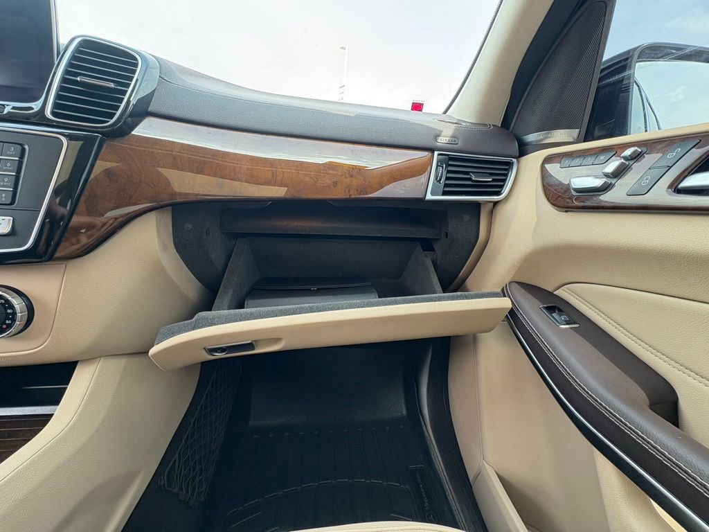 Used 2019 Mercedes-Benz GLS 550 4MATIC image 26