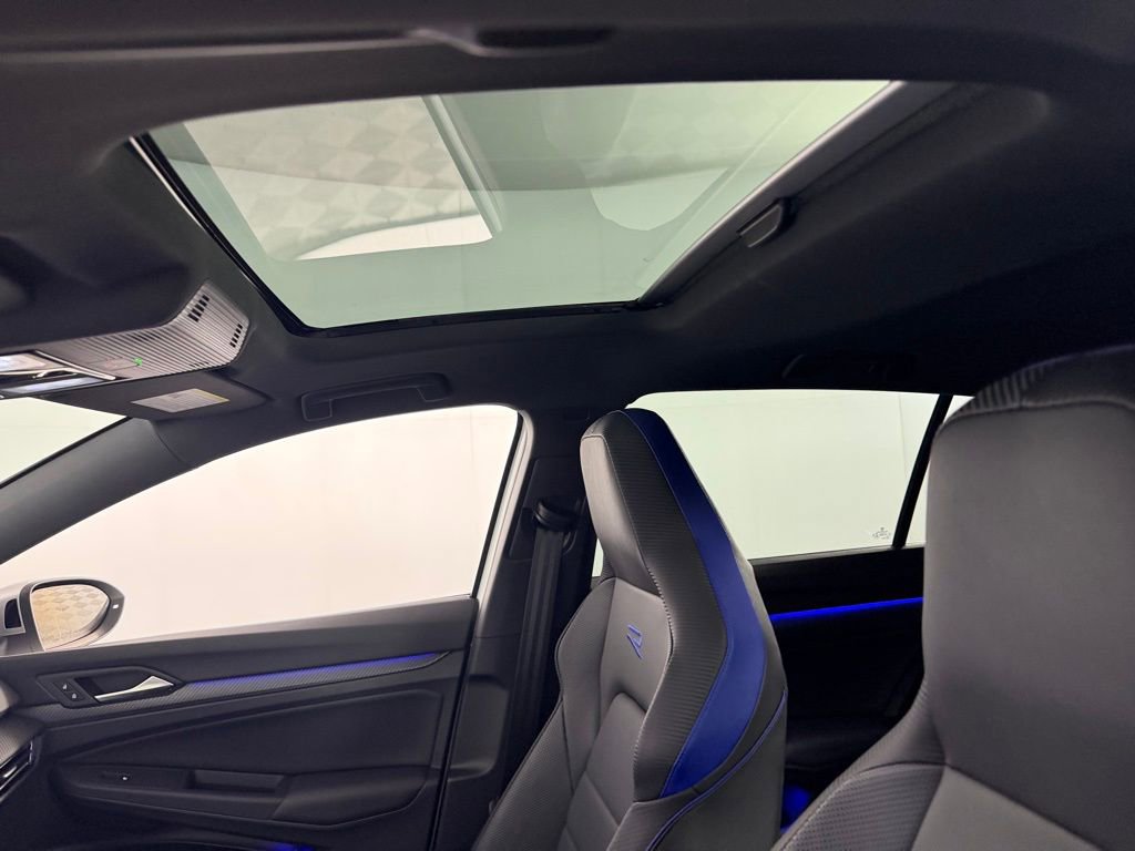 Used 2023 Volkswagen Golf R AWD/4WD image 25