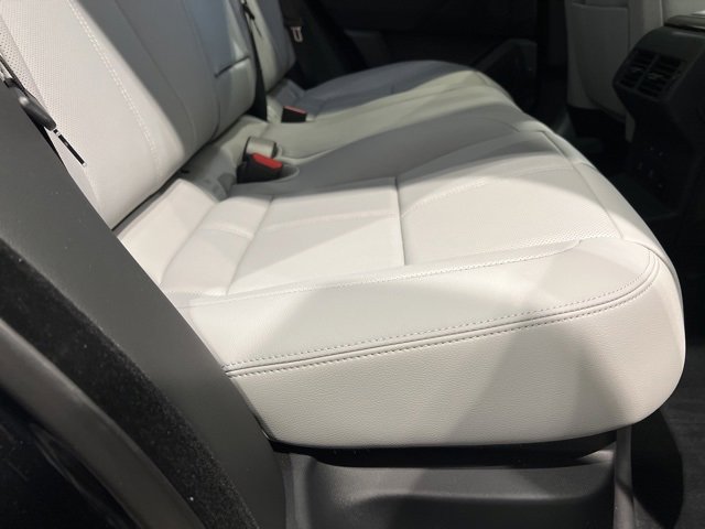 Used 2025 Land Rover Range Rover Velar S image 50