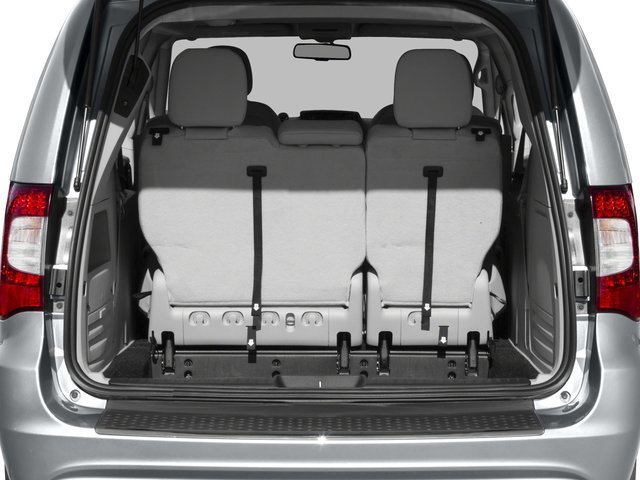 Used 2016 Chrysler Town & Country Touring image 15