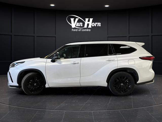 Used 2023 Toyota Highlander XSE image 12