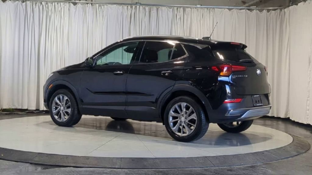 Used 2023 Buick Encore GX Essence w/ Experience Buick Package image 8