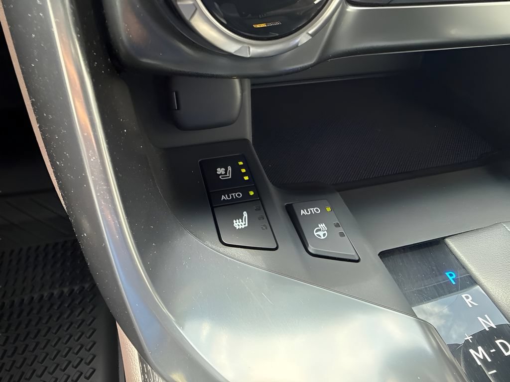 Used 2025 Lexus LX 600 4WD w/ Accessory Package (2T) image 24