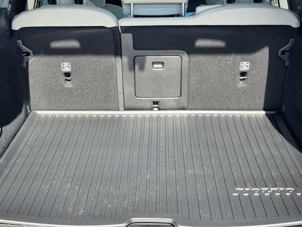 New 2026 Volvo XC60 B5 Ultra w/ Protection Package Premier image 20