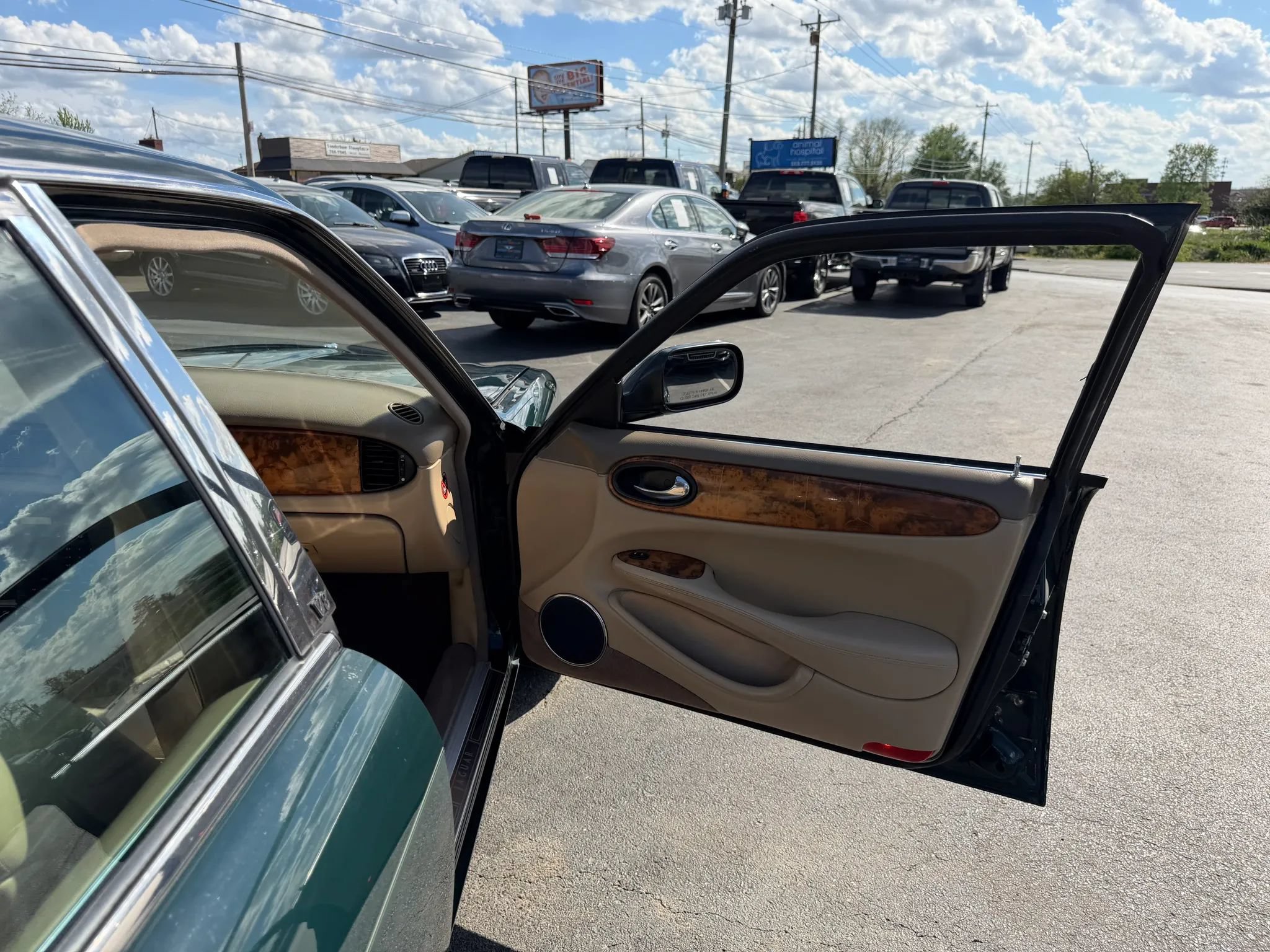 Used 2001 Jaguar XJ8 RWD image 38